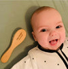 Zachte borstel met Naam & Geboorte datum gegraveerd - Chewies&more